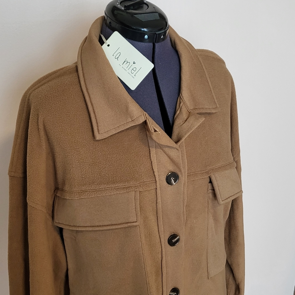NWT Camel shacket, lightweight fleece